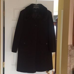 Size 12 women’s brown fur collar wool coat
